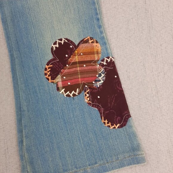 Little Mass Girls Outfit 4 White Graphic Top & Blue Patchwork Flare Jeans Y2K - Picture 7 of 16